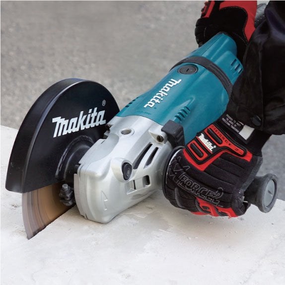 Makita GA7030 BÜYÜK TAŞLAMA