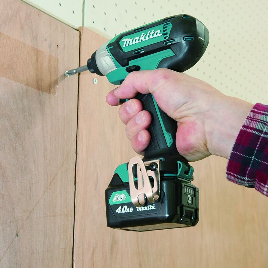 Makita TD110DWAE Çift Akülü 2 Ah Darbeli Vidalama Makinesi